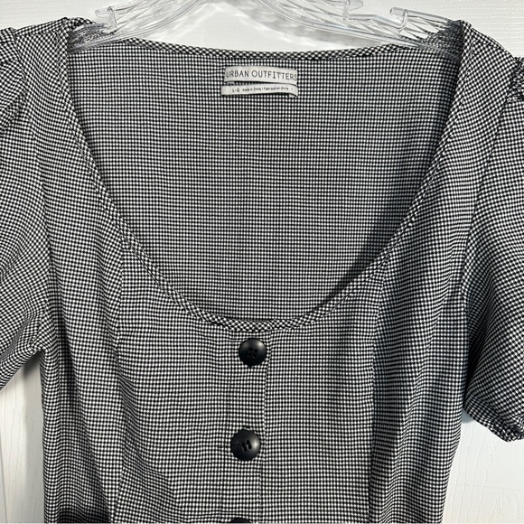 Urban Outfitters Puff-Sleeve Emily Button Up Dress, size L, stretch, mini - Picture 3 of 12